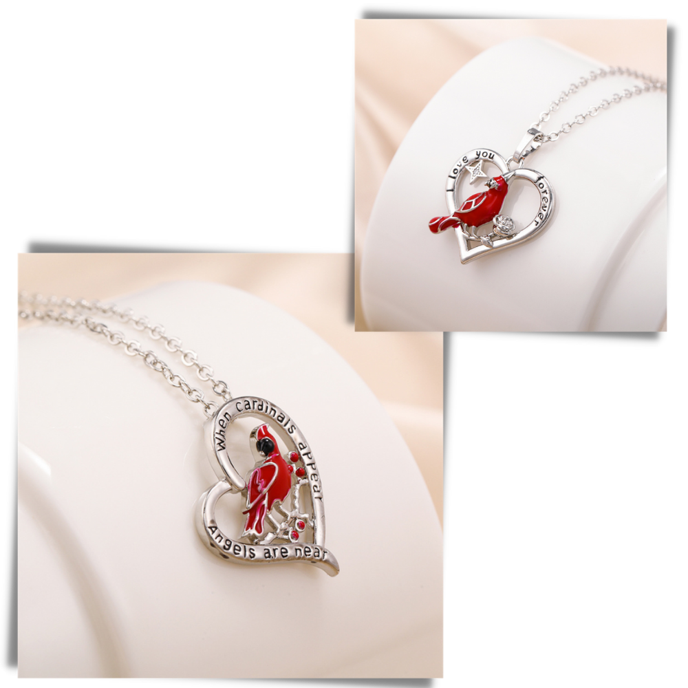 Collana con ciondolo cuore cardinale